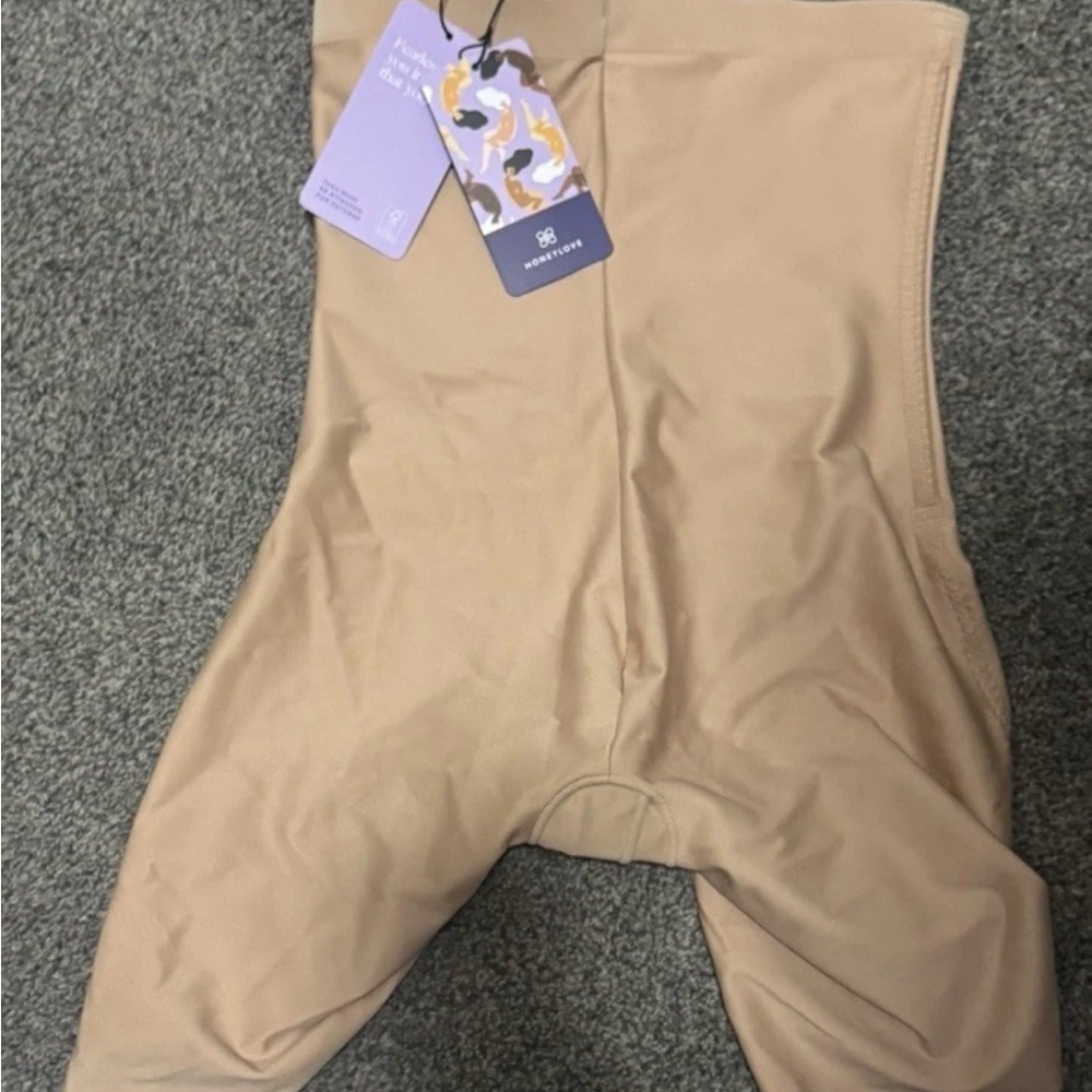Honeylove Superpower Shapewear Shorts in Nude/Sand Medium NWT